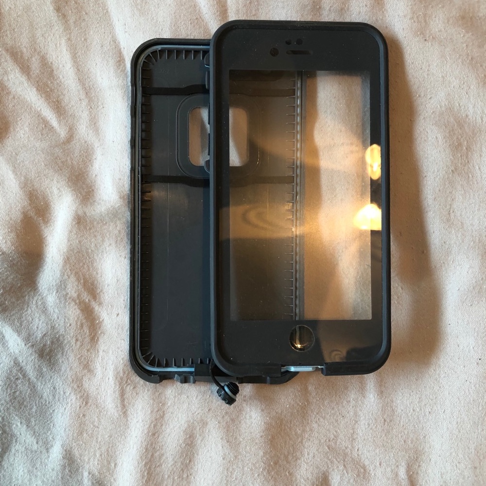 Life proof iPhone 6S phone case